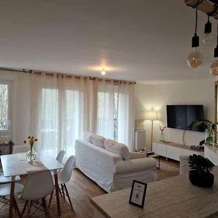 Cozy Apartment Near Paris Clamart Exteriör bild