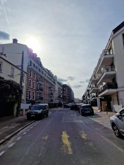 Cozy Apartment Near Paris Clamart Exteriör bild