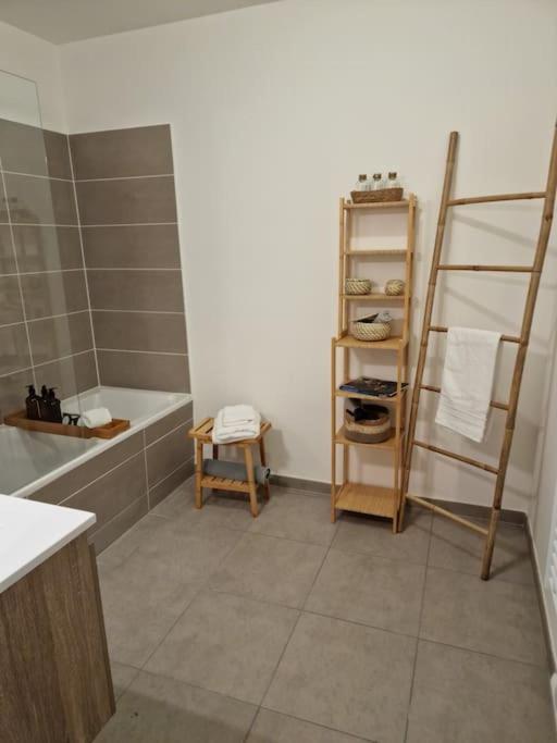 Cozy Apartment Near Paris Clamart Exteriör bild